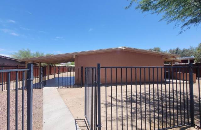 702 N Silverbell Road photos photos