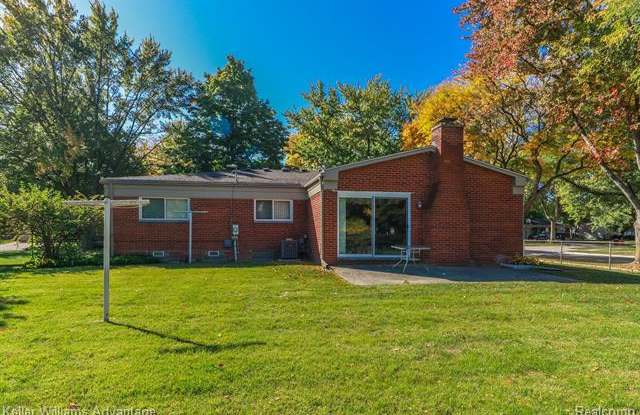 38372 ROYCROFT Court Gallery 2