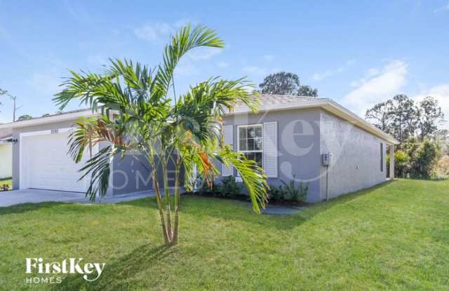 2092 Southwest Altman Avenue photos photos