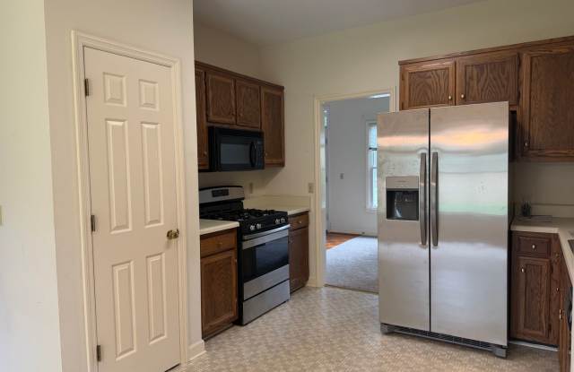 Great 3 Bedroom Home in Bellevue Gallery 4