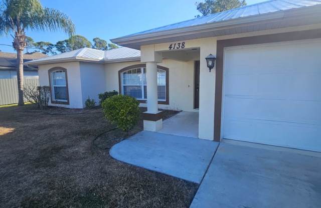 Beautiful 3-bedroom rental home in North Port Fl. Gallery 3