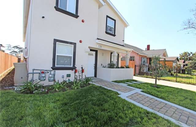 120 W 70th Street - 120 West 70th Street, Los Angeles, CA 90003