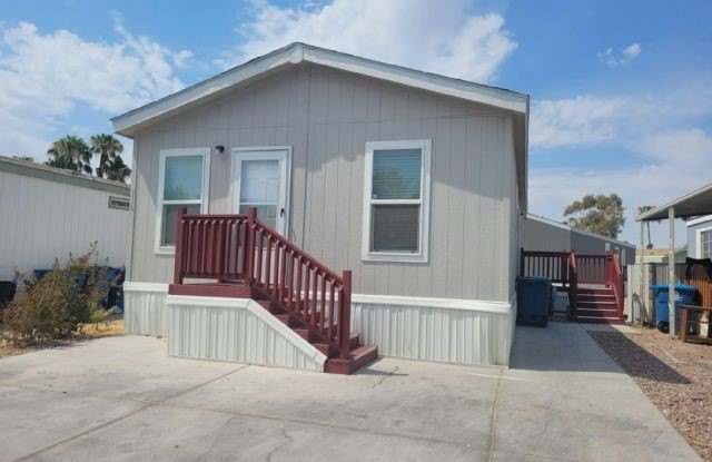 825 N Lamb Blvd photos photos