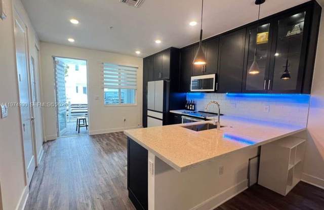 10229 NW 64th Terrace 101, Doral, FL 33178 Gallery 3