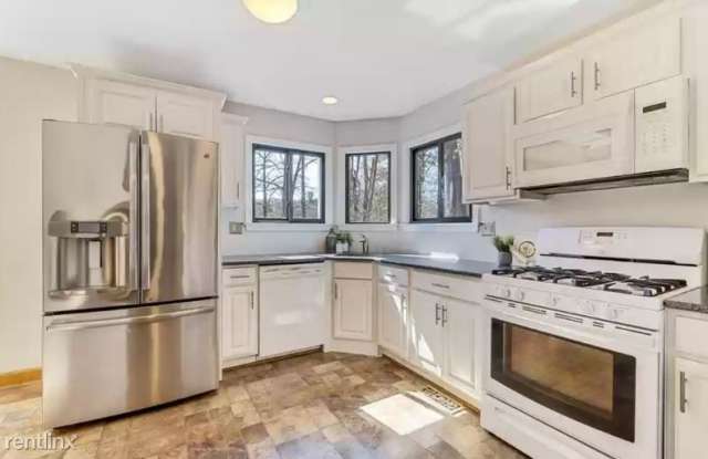 2510 Mill Pond Dr Gallery 3