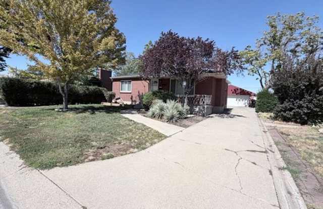 8350 West Mix Avenue photos photos
