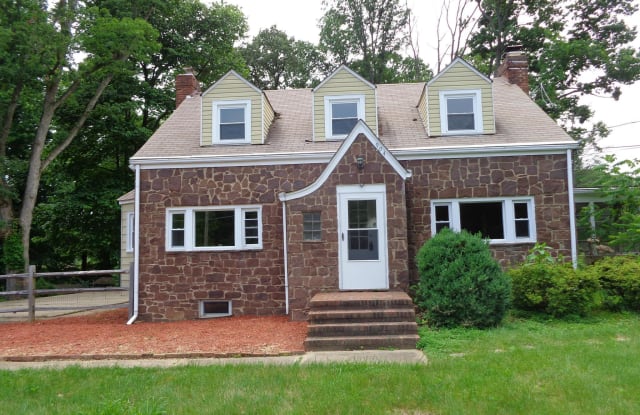 904 SENECA ROAD - 904 Seneca Road, Great Falls, VA 22066