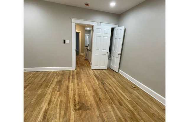 4300 Berger Avenue photos photos