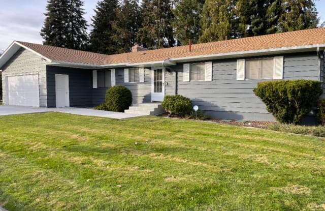1400 2nd St. - 1400 2nd Street, Wenatchee, WA 98801