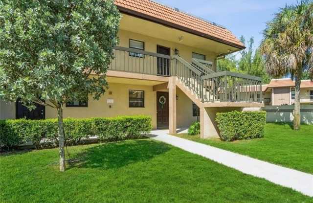 21915 Lake Forest Circle Gallery 1