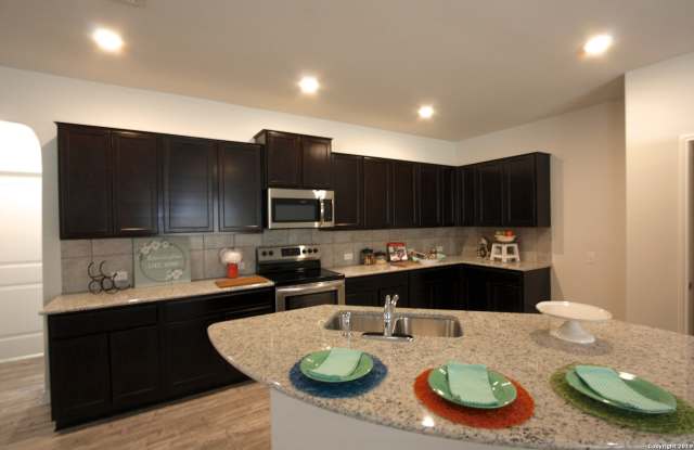 11947 Pearl Jubilee Gallery 2
