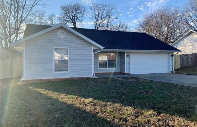 669 Zachary ST - 669 Zachary Drive, Centerton, AR 72719 669 Zachary ST - 669 Zachary Drive, Centerton, AR 72719