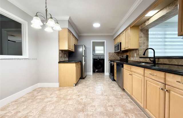 216 SE 5th Street, Dania Beach, FL 33004 photos photos