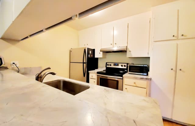 Lovely 1 bedroom at Shelter Creek - 3115 Shelter Creek Lane, San Bruno, CA 94066