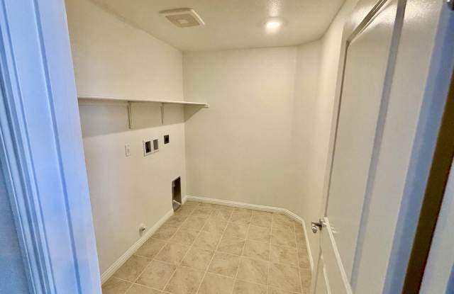 1570 Pinchot Drive photos photos