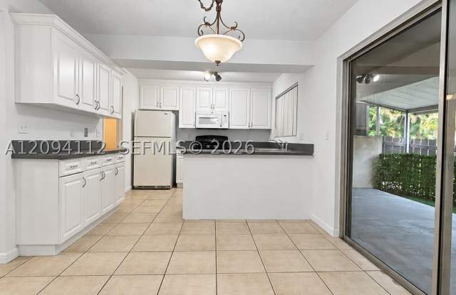 5348 Bosque Ln Gallery 1