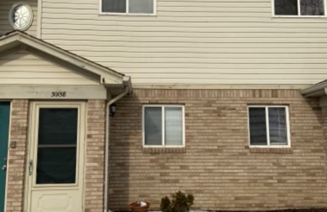 30158 Wedgewood Cir - 30158 Wedgewood Circle, Roseville, MI 48066