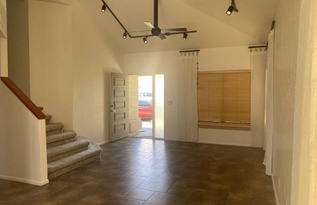 18414 N 44TH Way Gallery 2