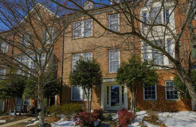 Luxury Living in the Villages of Urbana photos photos