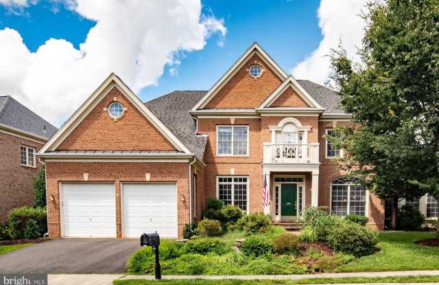 10110 RATCLIFFE MANOR DRIVE - 10110 Ratcliffe Manor Drive, Fairfax, VA 22030