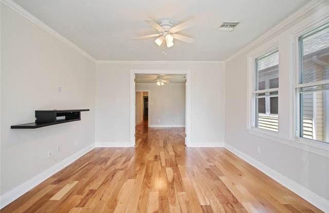 731 LOUQUE Place Gallery 3