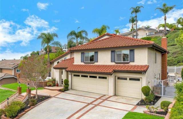 3323 East Ridgeway Gallery 1