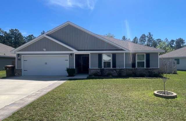 4 bed 2 bath rental Gallery 1