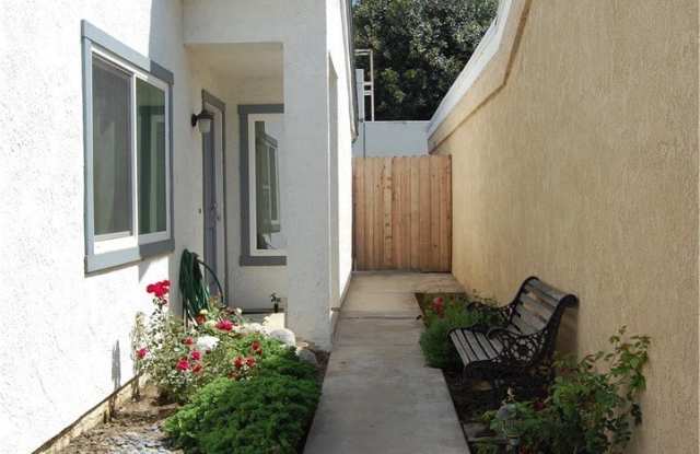 2395 N River Trail Road Gallery 2