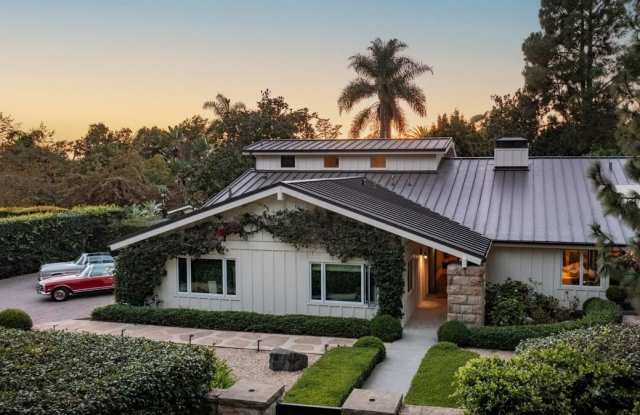 491 Live Oaks Road Gallery 2