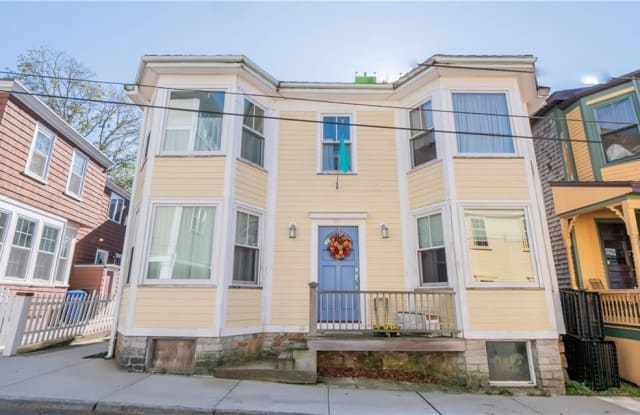 21 Dennison Street - 21 Dennison Street, Newport, RI 02840