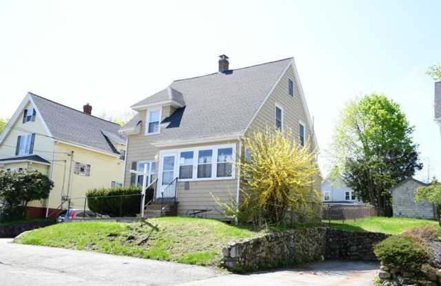 10 Vermont Ave - 10 Vermont Avenue, Saugus, MA 01906
