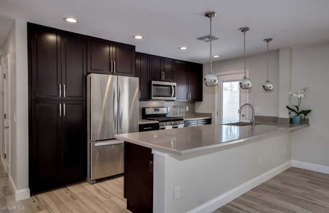 102 W Balboa Drive - 102 West Balboa Drive, Tempe, AZ 85282