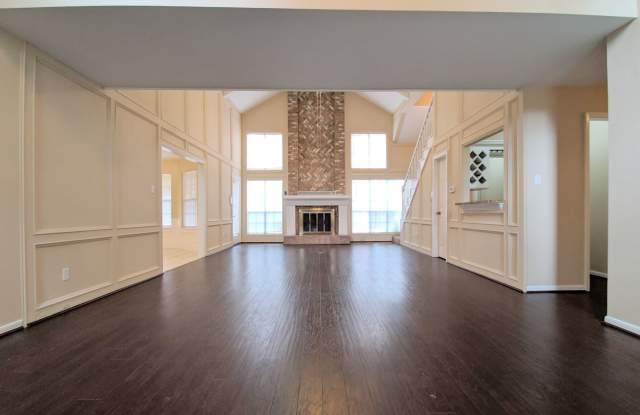 20015 Lucia Ln., Gallery 2