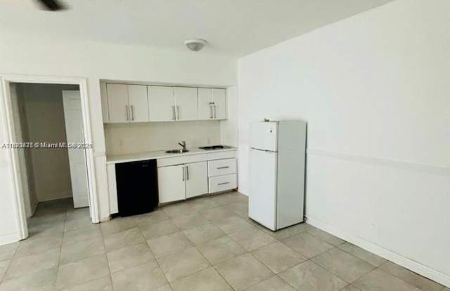1021 Euclid Ave photos photos