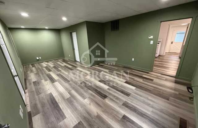2727 Chase Street Gallery 3