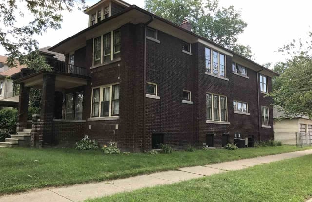 1265 Beaconsfield - 1265 Beaconsfield Ave, Grosse Pointe Park, MI 48230