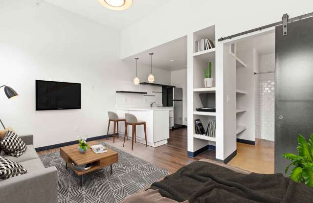 Nexus @ Stout photos photos