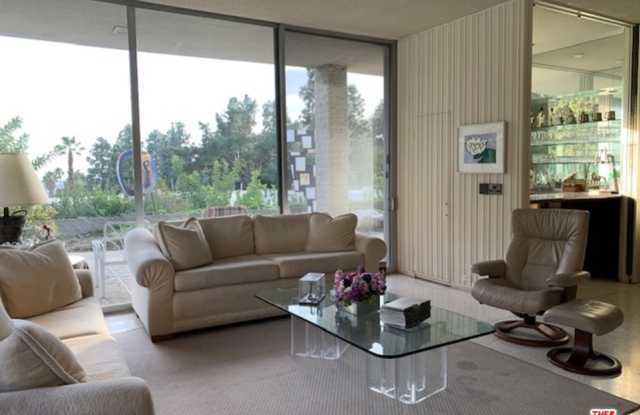 1140 LOMA VISTA DR Gallery 4