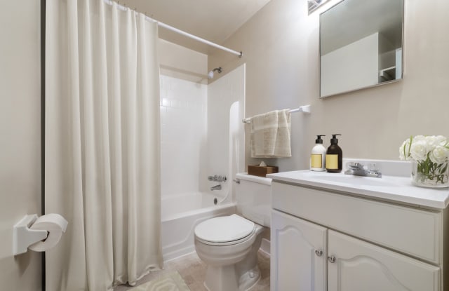 Longview Apartments Gallery 3