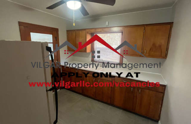 If you've ever dreamed of a near half acre lot in the city, this is your chance! 2 bed, 1 bath home in Hammond, IN - 7116 Delaware Avenue, Hammond, IN 46323