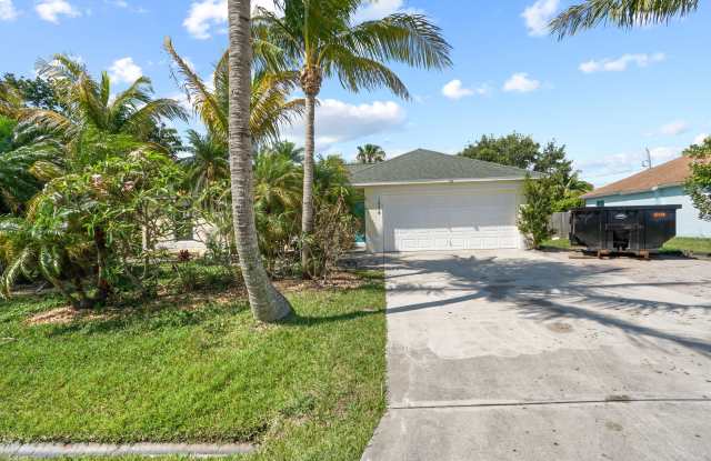 1574 SE Appamattox Terrace photos photos