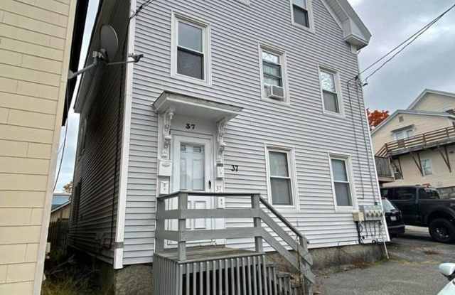 DMC Rental Program - 37 St. Mary's Street Gallery 1