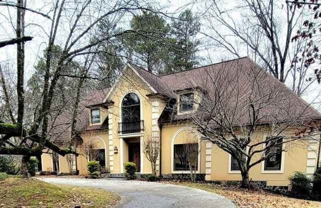 2811 Hawthorne - 2811 Hawthorne Drive Northeast, DeKalb County, GA 30345