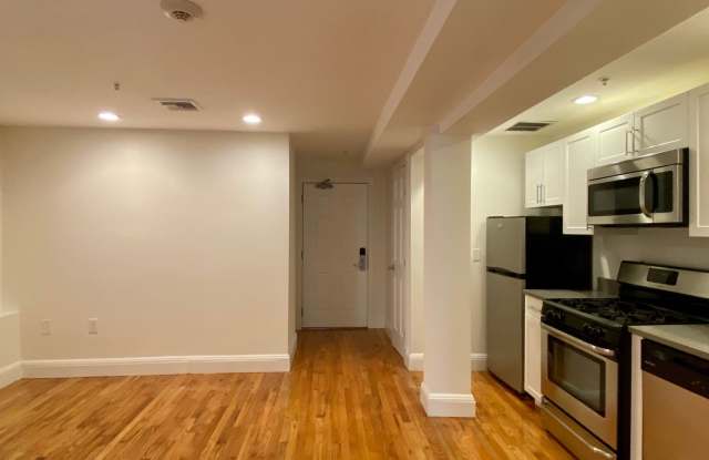 Nicely renovated 2 bed 1.5 bath in a prime location! photos photos