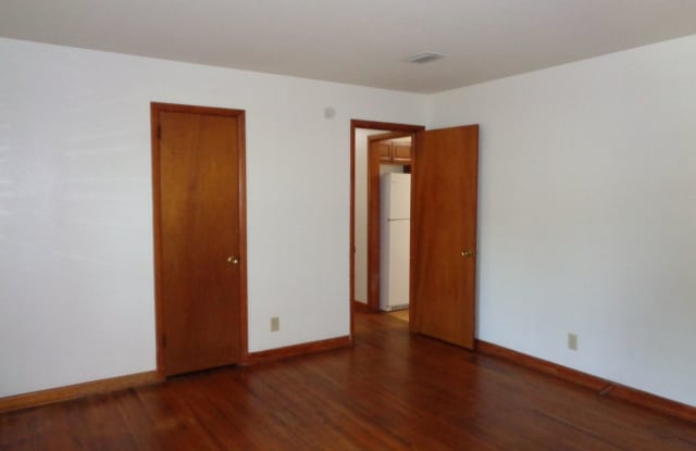 Beautiful Move-In Ready Home with Bonus Room! Gallery 4