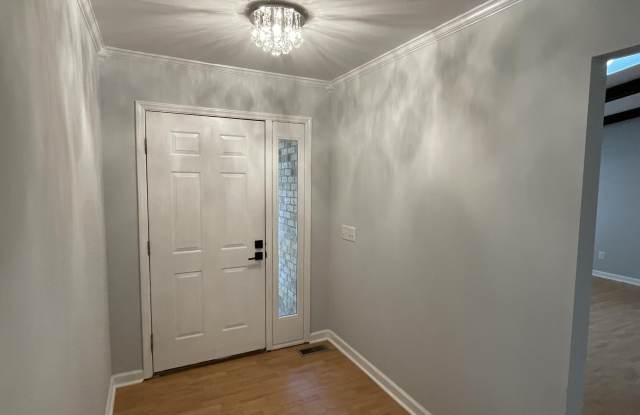 55 Salem Drive Gallery 2