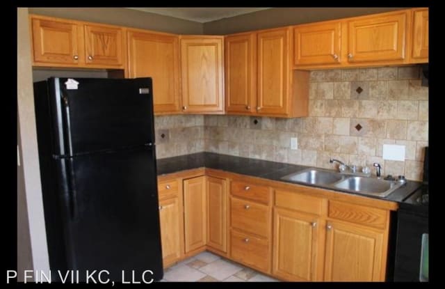 10813  Ewing Ave - 10813 Ewing Avenue, Kansas City, MO 64134