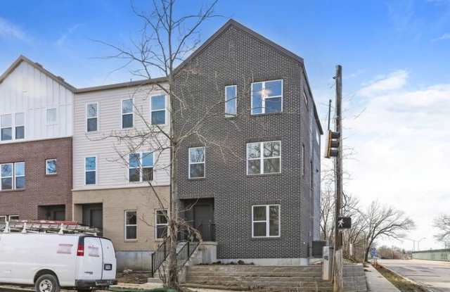 2611 May Street photos photos