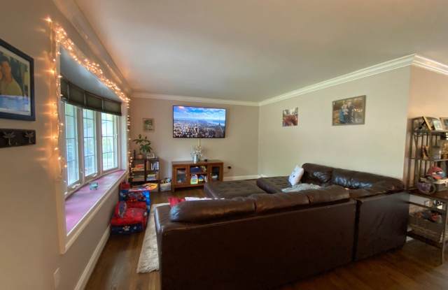 4218 Adrienne Dr Gallery 2