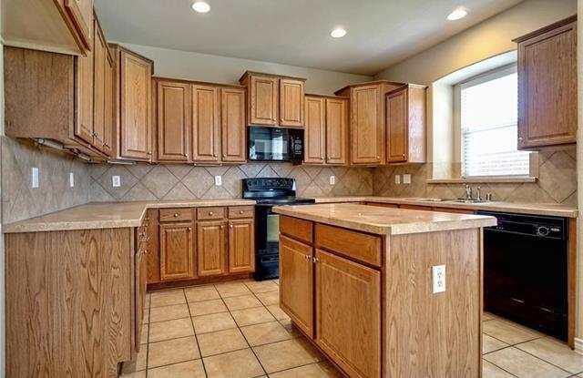 2225 Horseback Trail Gallery 3